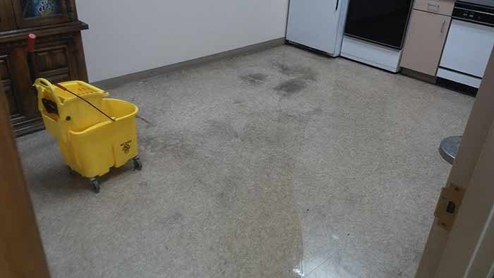 Floor Care And Cleaning Services With Washing Machine In Supermarket Shop Store Sponsored Affiliate Cle Floor Cleaner Cleaning Service Cleaning Chemicals